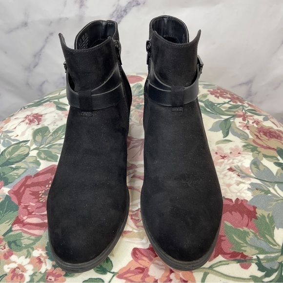 CARLOS by Carlos Santana | Black “Boston” Booties | 8 1/2 - Picture 2 of 10